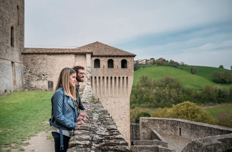Dégustations dans les collines de Parme et château de Torrechiara, privé